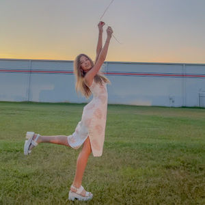 Meet your Posher, Ariana